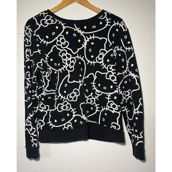 Hello Kitty Disney Sweatshirt Size‎ Medium Rare Black & White Women's Pullover - Picture 3 of 6